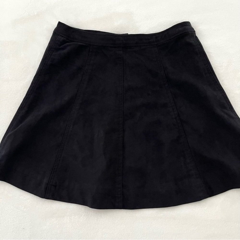 Abercrombie & Fitch Faux Suede Skirt Button Front in Black, Size 2 NWOT - Picture 8 of 10